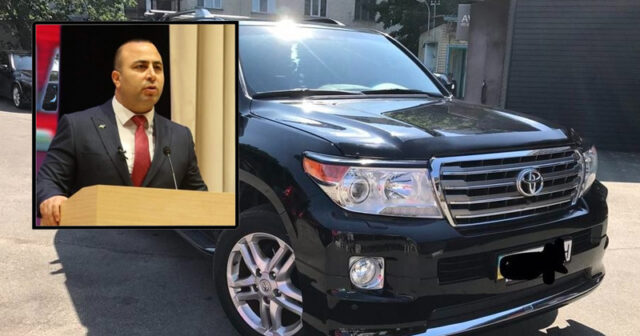 18 bal cəriməsi olan vəzifəli şəxs “Land Cruiser”lə qırmızı işıqda keçdi – Saxlanıldı