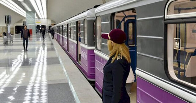Bakı metrosunda 20 dəqiqə ləngimə: Sərnişinlər qatardan düşürüldü