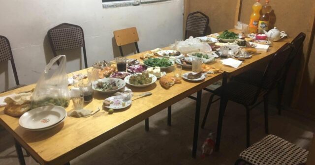 Azərbaycanda kafedə qan töküldü – 32 yaşlı kişi 3 nəfəri bıçaqladı
