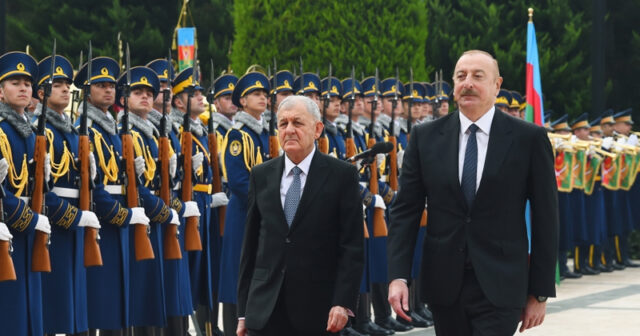 İraq Prezidentinin rəsmi qarşılanma mərasimi keçirildi (FOTOLAR)