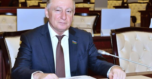 DEPUTAT MƏŞHUR MƏMMƏDOV: “ULU ÖNDƏR HEYDƏR ƏLİYEV MİLLƏTİ ÜÇÜN MİSİLSİZ XİDMƏTLƏR GÖRÜB”