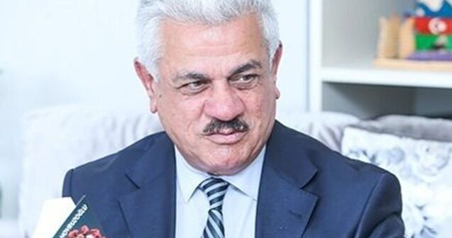 Azərbaycanda professor məhkəmə zalında həbs edildi