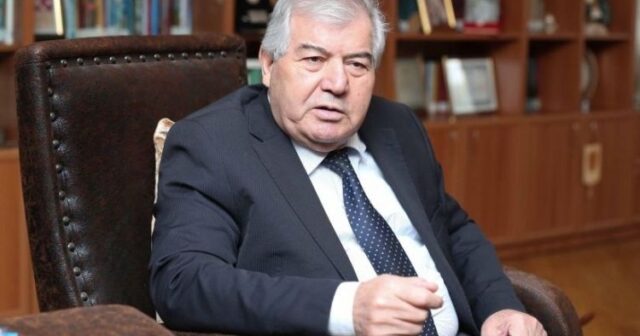Sabir Rüstəmxanlı: “Qanunlara yamaq vururuq, bunun qarşısı alınmalıdır”