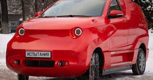Rusiyanın ilk elektrik avtomobili gülüş obyektinə çevrildi