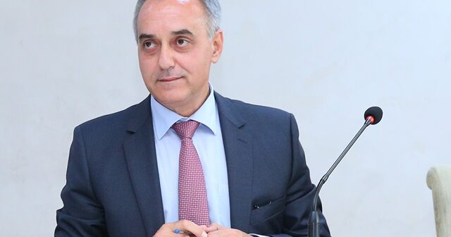 BİNƏQƏDİDƏ YAŞILLIQLARI QIRIRLAR – ŞİKAYƏT, FOTO
