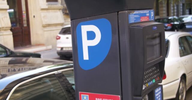 RƏSMİ PARKİN YERİNDƏ SİZDƏN PUL TƏLƏB EDİRLƏRSƏ… – EKSPERT