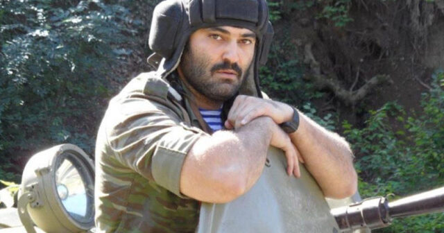 “İçəridən döyülən qapılar” – Rza Rzayev həbsxanadan yazır