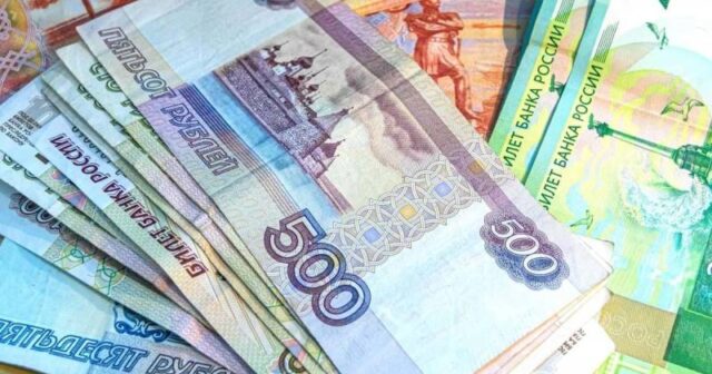 SON DƏQİQƏ! Rubl görün neçəyə oldu
