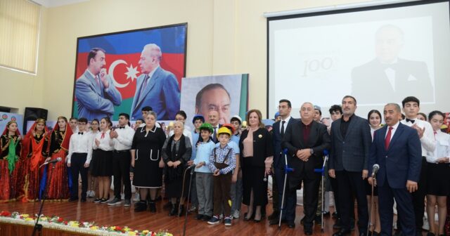 Nəsimi rayonunda Heydər Əliyevin 100 illiyinə həsr olunmuş tədbir keçirilib