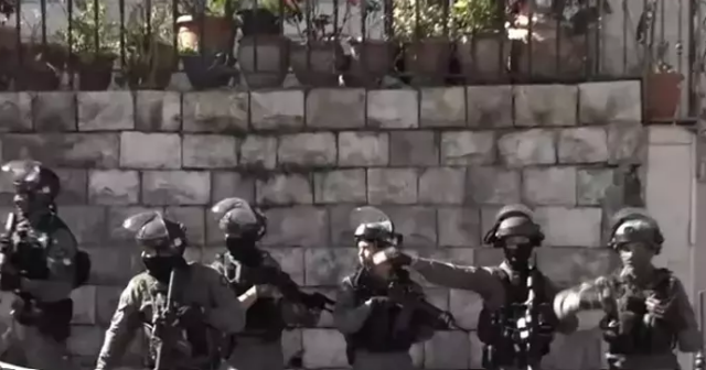 İsrail polisi Qüdsdə jurnalistlərə müdaxilə edib
