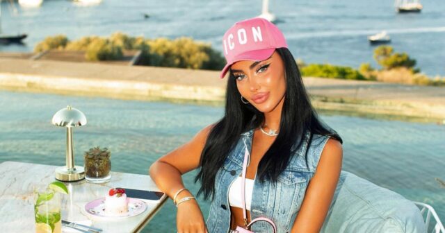 Azərbaycanlı Diana əynində sərvət daşıyır – Foto