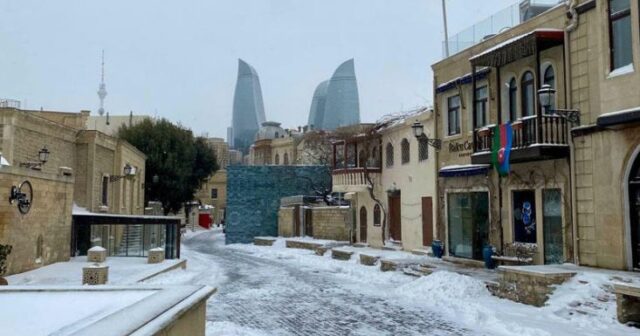 Bakıda və Abşeron yarımadasında qar yağır