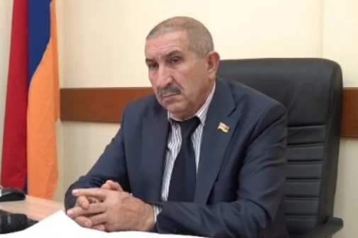 Rusiya silahlarının bir partiyası artıq Ermənistandadır -Qaqik Melkonyan