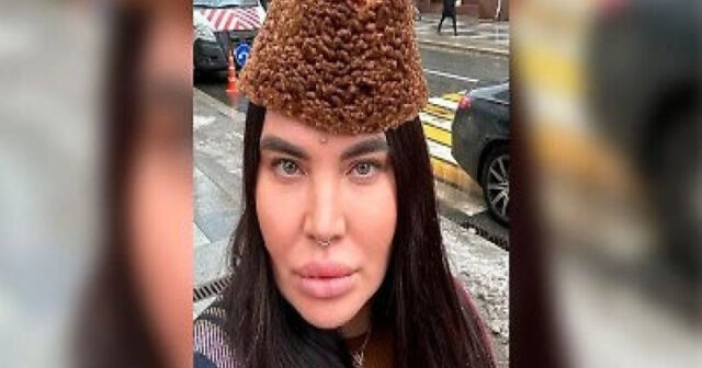 Gözəllik bloqeri Putinə rəqib oldu