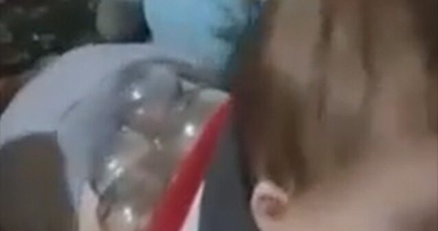 Yeddi aylıq uşağın belinə banka qoydular – VİDEO