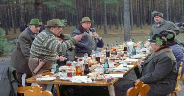 SSRİ-də sovet elitası hansı spirtli içki içirdi? – Brejnevin sevdiyi içkilər