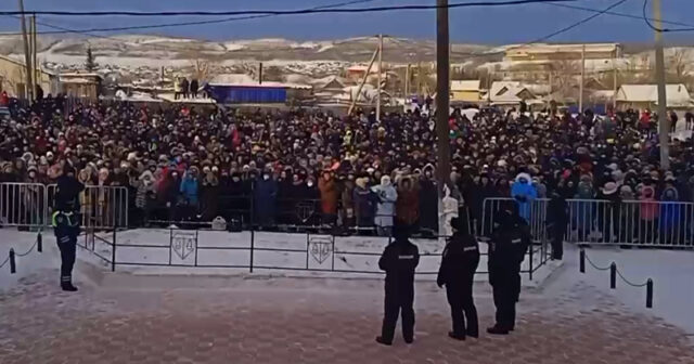Başqırd aktivistin tərəfdarları müharibədən qayıtmağa, vəzifələrdən istefa verməyə çağırdı