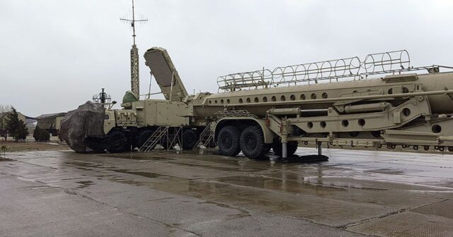 S-300 raketləri döyüşə hazır vəziyyətə gətirildi – VİDEO
