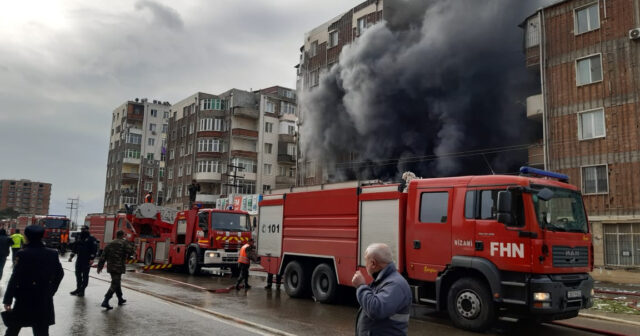 Bakıda yaşayış binasında yanğın: Sakinlər təxliyə edilib, zəhərlənən var