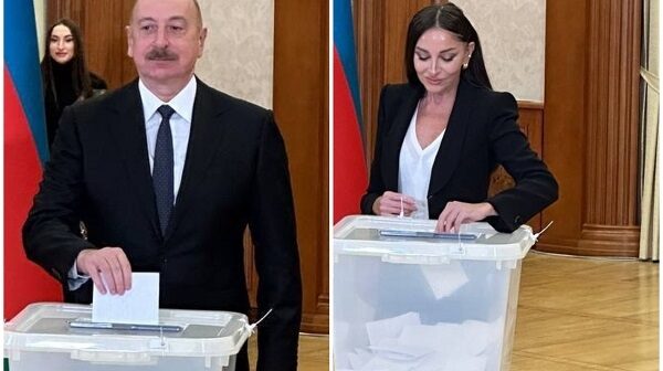 İlham Əliyev ailəsi ilə Xankəndidə səs verdi-VİDEO