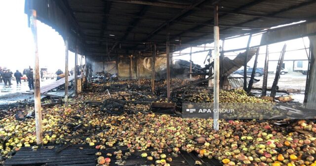 Sumqayıtda bazar yandı (FOTO)