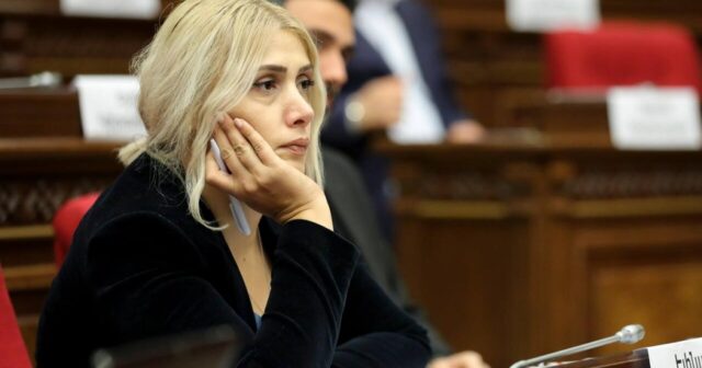 “Hakimiyyətin özbaşınalığı…” – erməni deputat Paşinyanı ifşa etdi, faktlar açıqladı