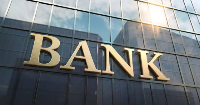 Azərbaycanda kapitalı 100 milyon manatdan aşağı olan banklar açıqlandı