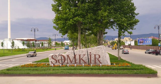 Şəmkir sakini torpağının məmurlar tərəfindən zəbt olunduğunu iddia edir