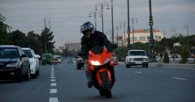 Baş nazirdən motosikletlərlə bağlı QƏRAR