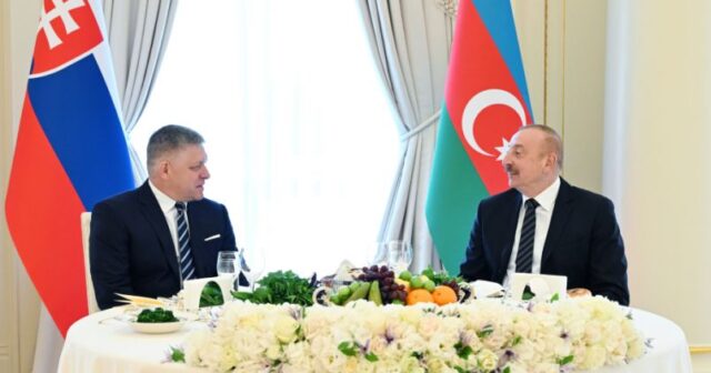 Azərbaycan Prezidentinin adından Slovakiya Baş nazirinin şərəfinə rəsmi nahar verildi
