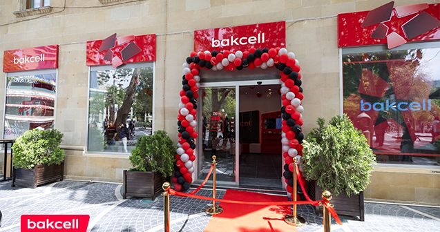 Bakcell Fəvvarələr Meydanında yeni innovativ mağazasını təqdim etdi – FOTOLAR