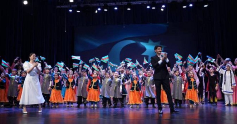 “İnci” Rəqs Ansamblının “86.6” adlı hesabat konserti baş tutub – Fotolar