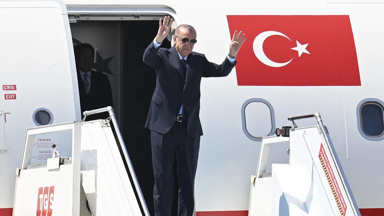 Ərdoğan NATO sammitinə gedir, çantasında 4 vacib fayl var
