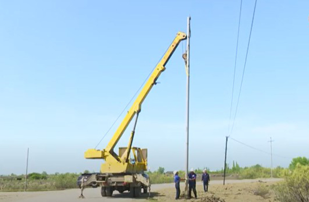 “Azərişıq” Kürdəmirdə elektrik şəbəkəsinin yenilənməsi işlərini davam etdirir – Video