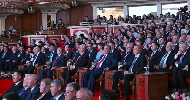 Prezident Astanada “Вечер дружбы” adlı qala konsertdə iştirak etdi (FOTO)