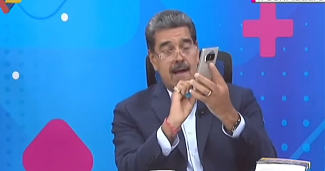 Maduro öz telefonundan vatsapı sildi – Video