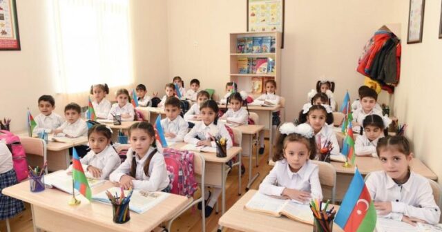 1-ci sinif şagirdləri də repetitora üz tutur – Ekspert rəyi