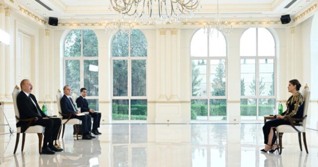 Prezident: Müstəmləkədən əziyyət çəkən xalqlara dəstək veririk