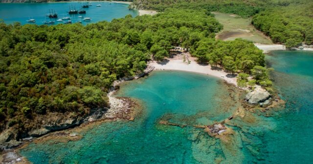 Antalyada yay mehinin son günlərinin dadını çıxarın -FOTOLAR