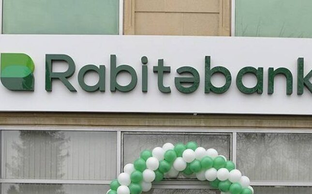 “Rabitəbank” müştərilərini itirib, borc ütünə borc götürüb – Bank çökür?