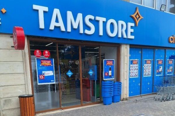 “Tamstore” mağazasında vaxtı keçmiş məhsullar satılır – FOTOLAR