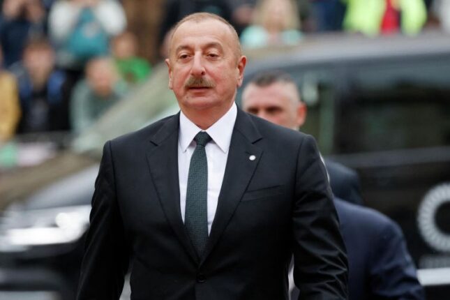 Əlcəzair Prezidenti Azərbaycanın Dövlət Başçısını təbrik etdi