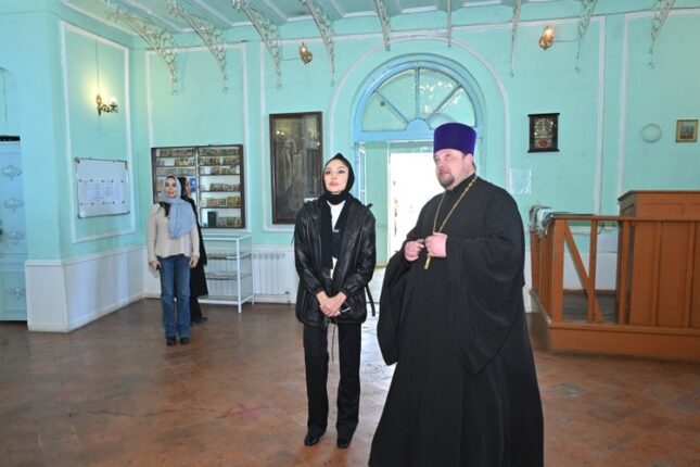 Mehriban Əliyeva Gəncədə Aleksandr Nevski adına Rus Pravoslav kilsəsində olub