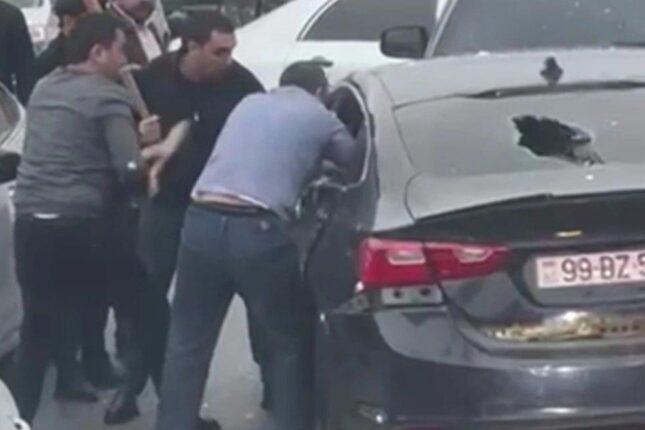 Bakıda sürücünü döyüb, avtomobilə ziyan vuran şəxslər həbs edilib-FOTO