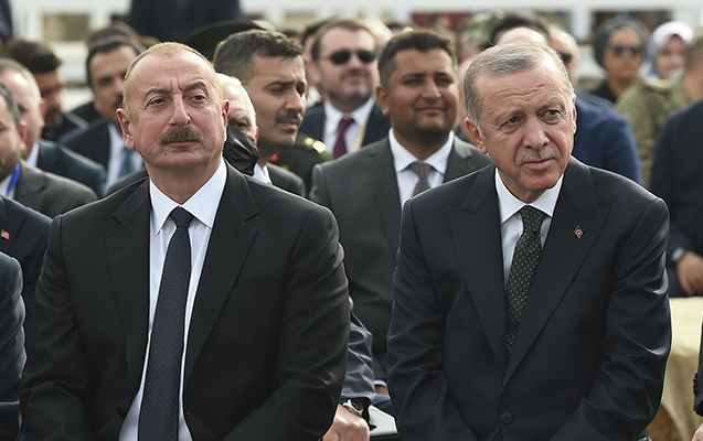 İlham Əliyev və Ərdoğan İğdır-Naxçıvan qaz kəmərinin açılışında