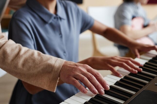 Musiqi müəllimləri həyəcan təbili çaldılar: “Kütləvi şəkildə işdən çıxarılırıq”