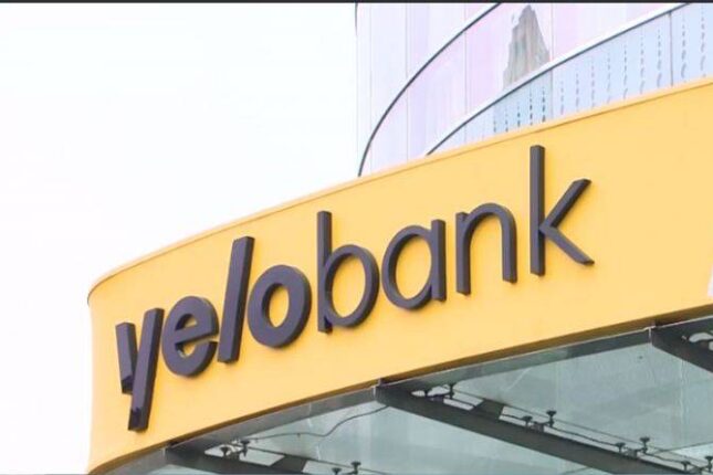 “Yelo Bank”ın filial müdiri müştərinin çənəsini sındırdı