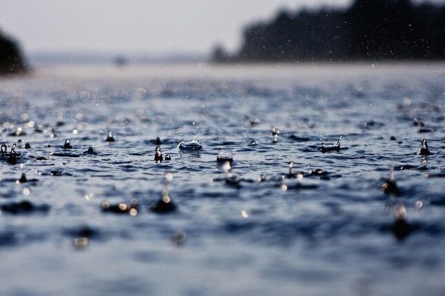 Yağıntılı hava şəraiti davam edir
