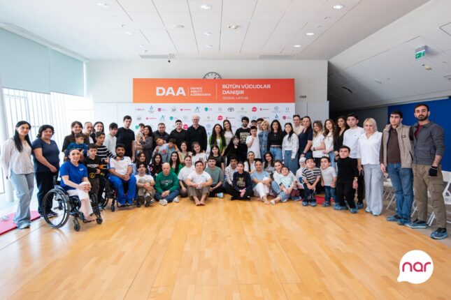 İnklüziv təşəbbüsləri dəstəkləyən “Nar” “DanceAbility” iştirakçıları ilə görüşüb