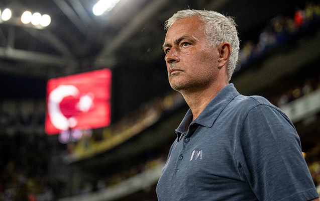 İstanbul prokurorluğu Mourinyo haqda qərar verdi